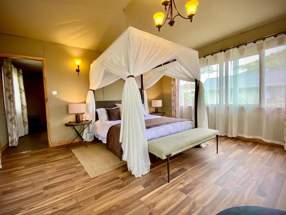 Karibu Camps And Lodges Lions Paw Ngorongoro Karatu Exterior photo